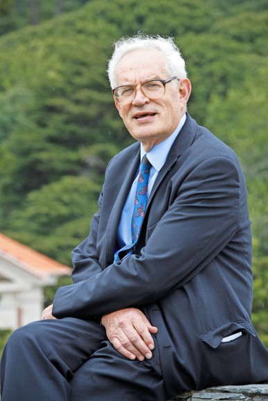 찰스 굿하트(Charles Goodhart)