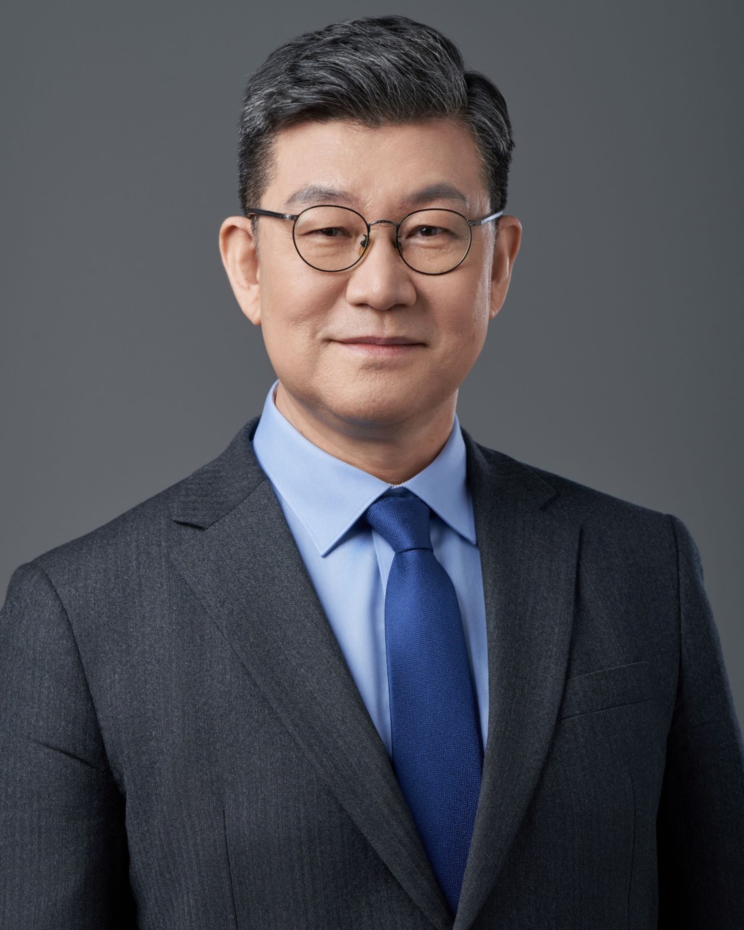 김남근