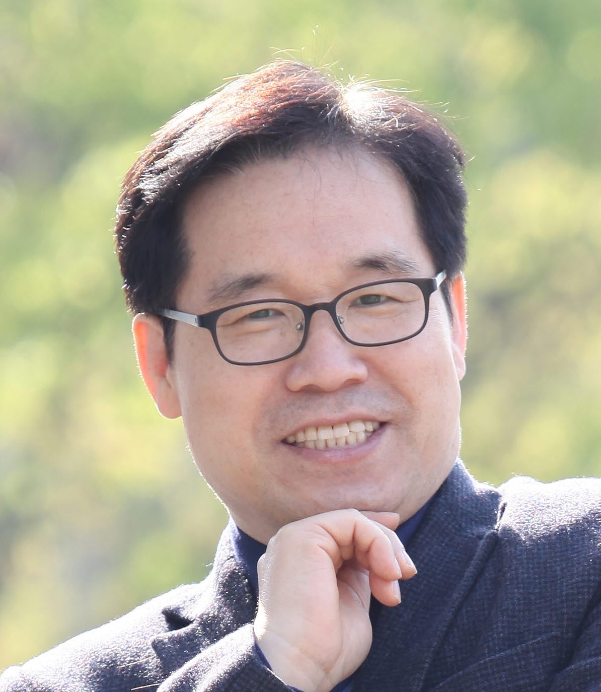 성백광 - 오래된 훈장의 빛